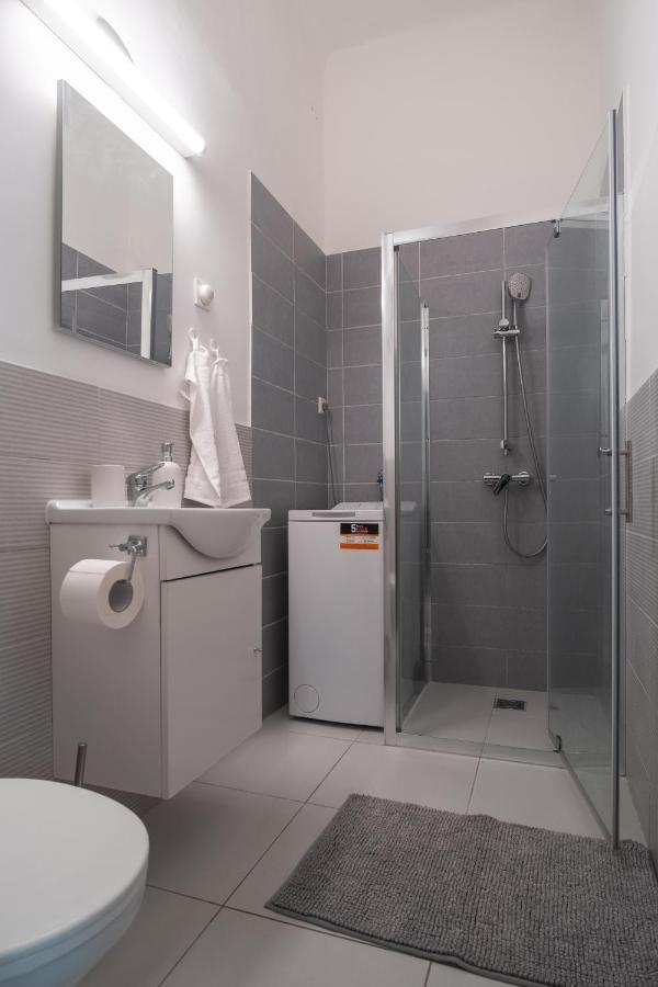 Very Central 1-Br Apt With Patio Daire Budapeşte Dış mekan fotoğraf