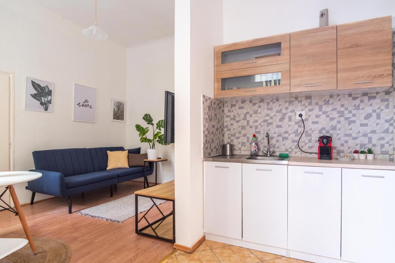 Very Central 1-Br Apt With Patio Daire Budapeşte Dış mekan fotoğraf